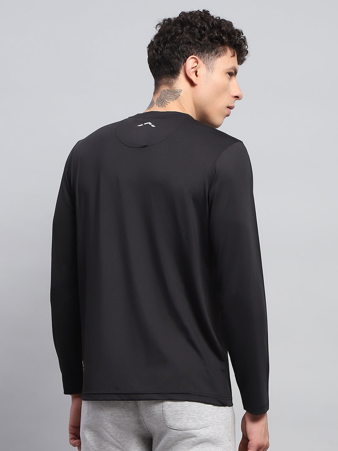 Rock.it Men Black Solid Round Neck Full Sleeve Winter T-Shirt
