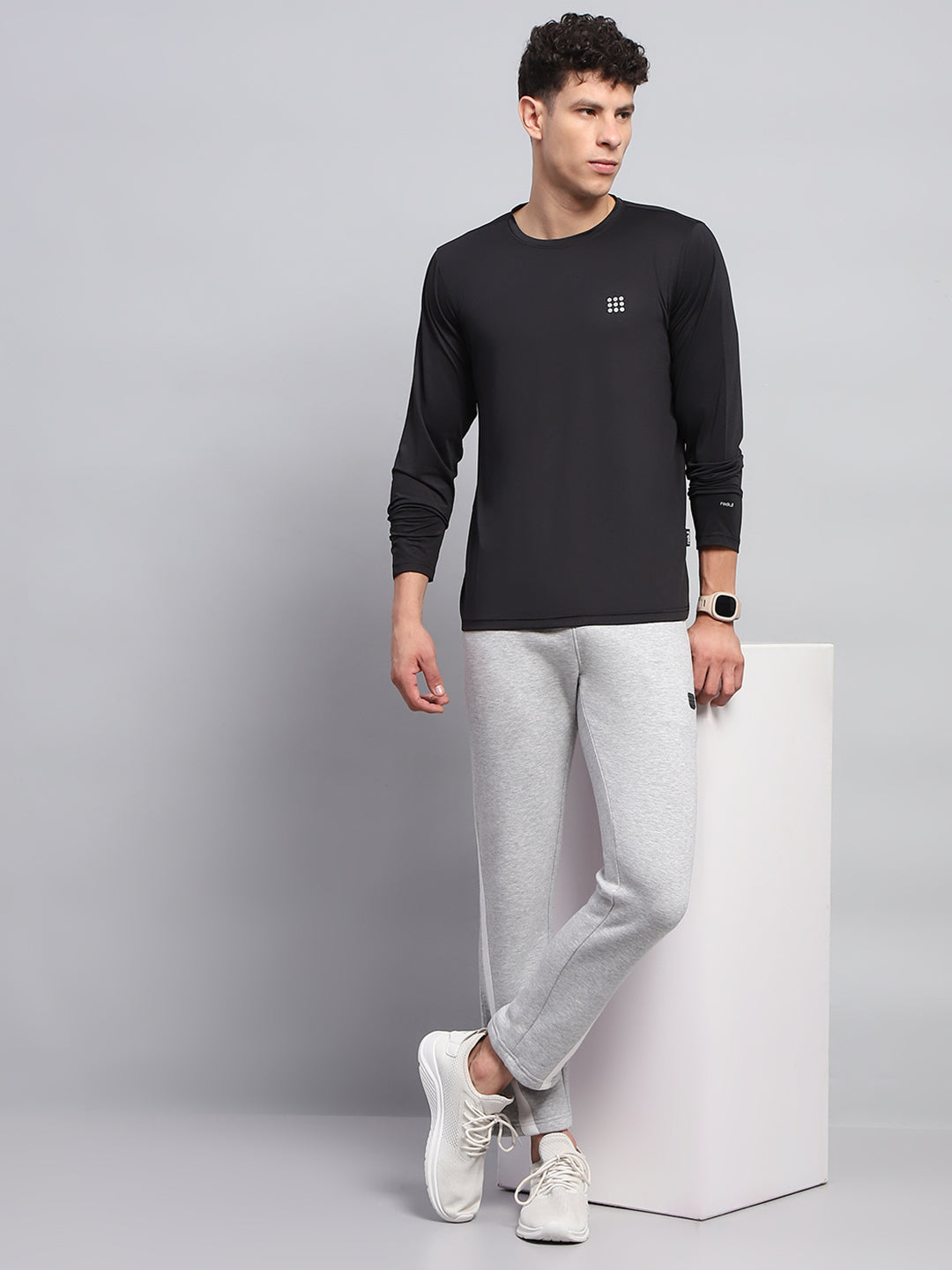 Rock.it Men Black Solid Round Neck Full Sleeve Winter T-Shirt