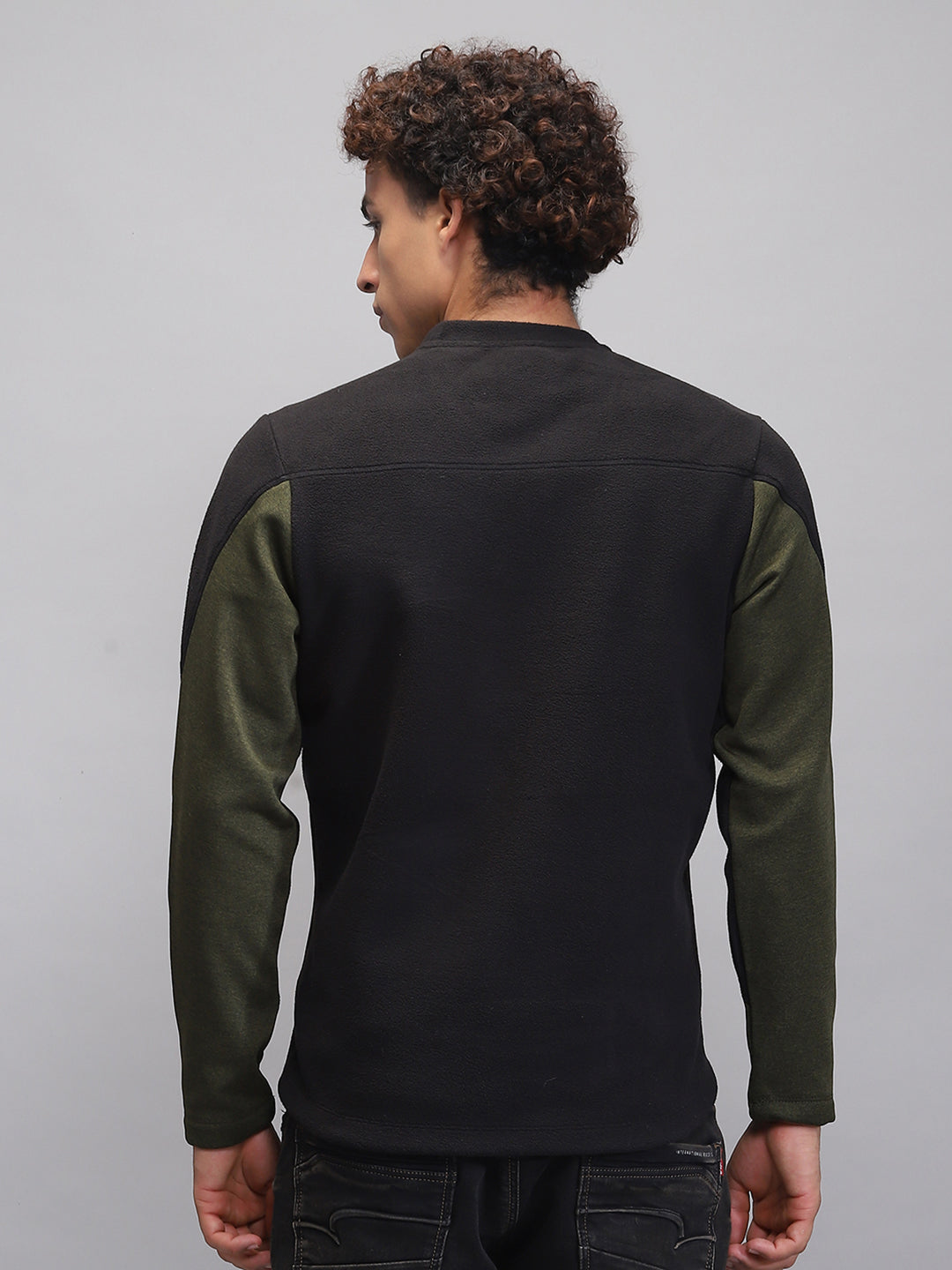 Rock.it Men Olive Solid Round Neck Full Sleeve Sweatshirt