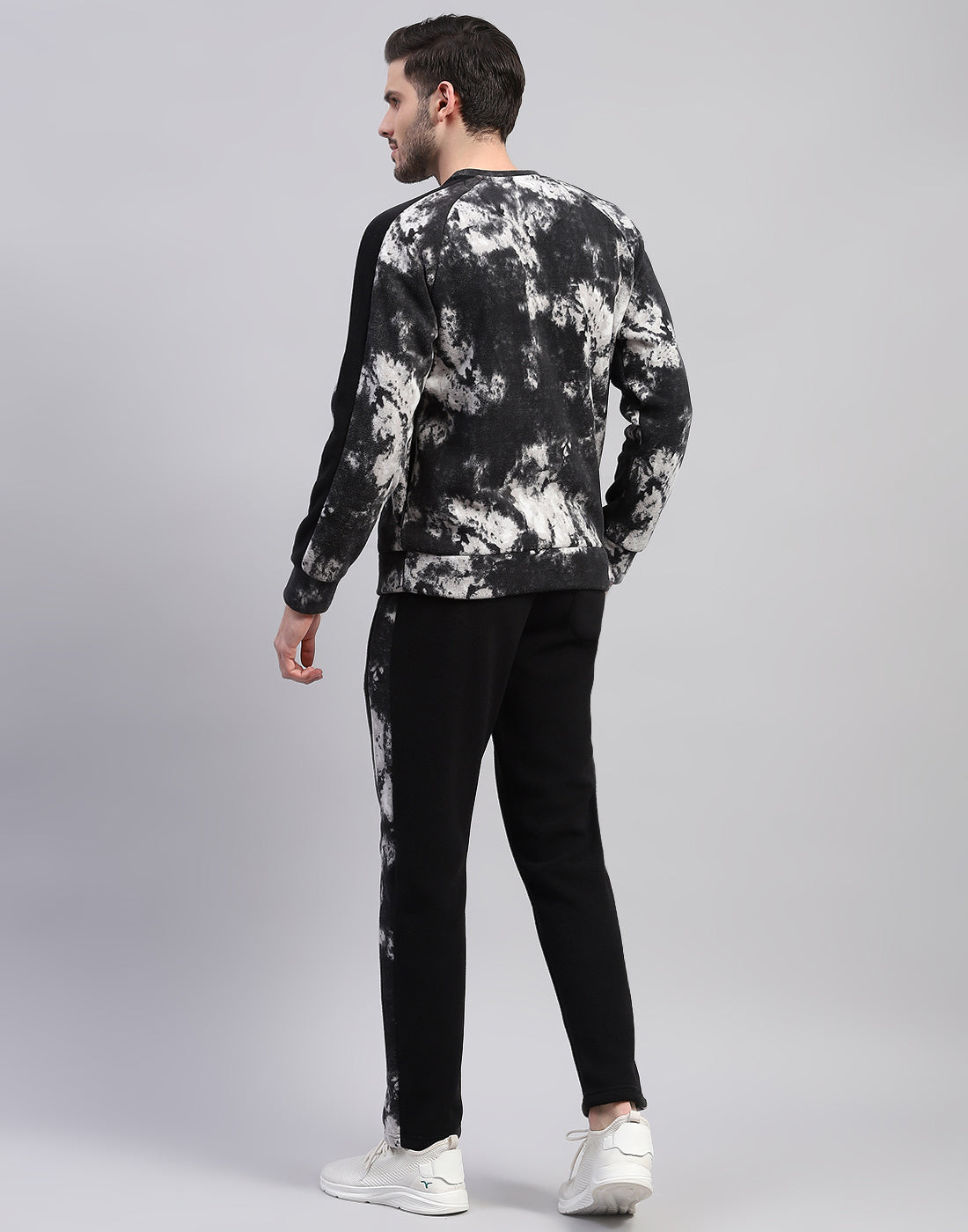 Rock.it Men Black Printed Round Neck Full Sleeve Tracksuit