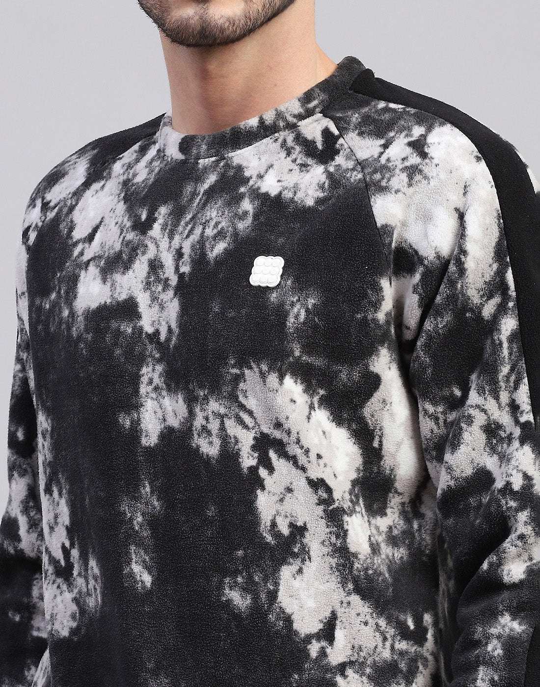 Rock.it Men Black Printed Round Neck Full Sleeve Tracksuit