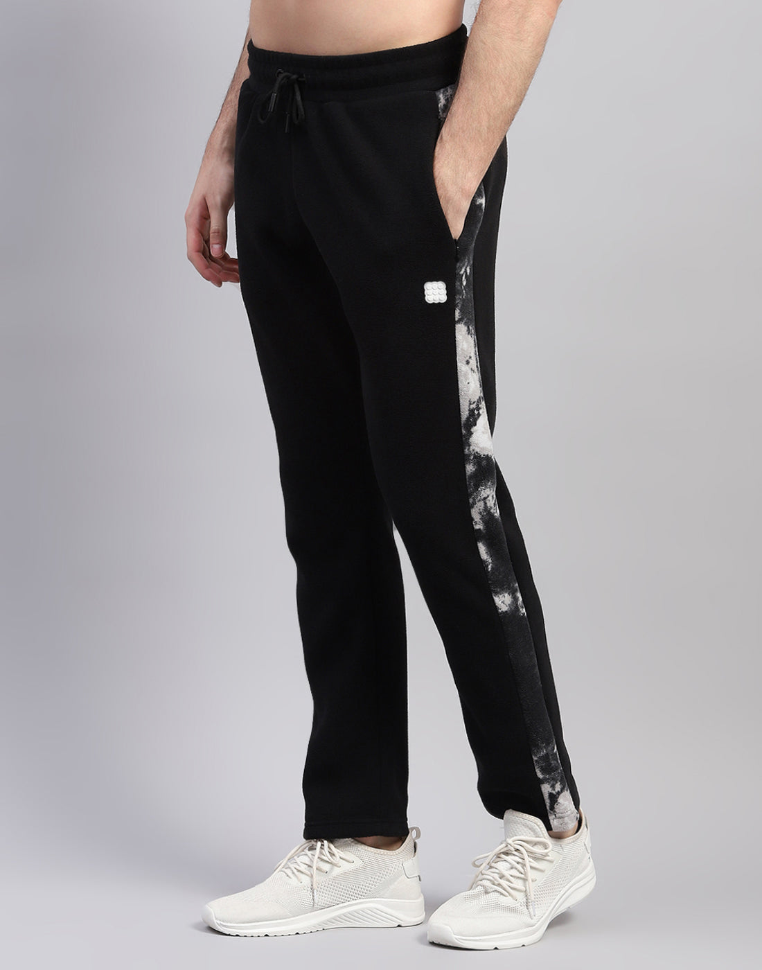 Rock.it Men Black Printed Round Neck Full Sleeve Tracksuit