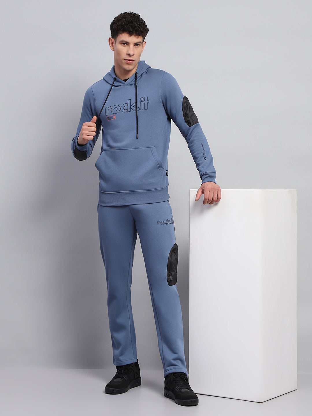 Rock.it Men Blue Printed Hooded Full Sleeve Winter Tracksuit