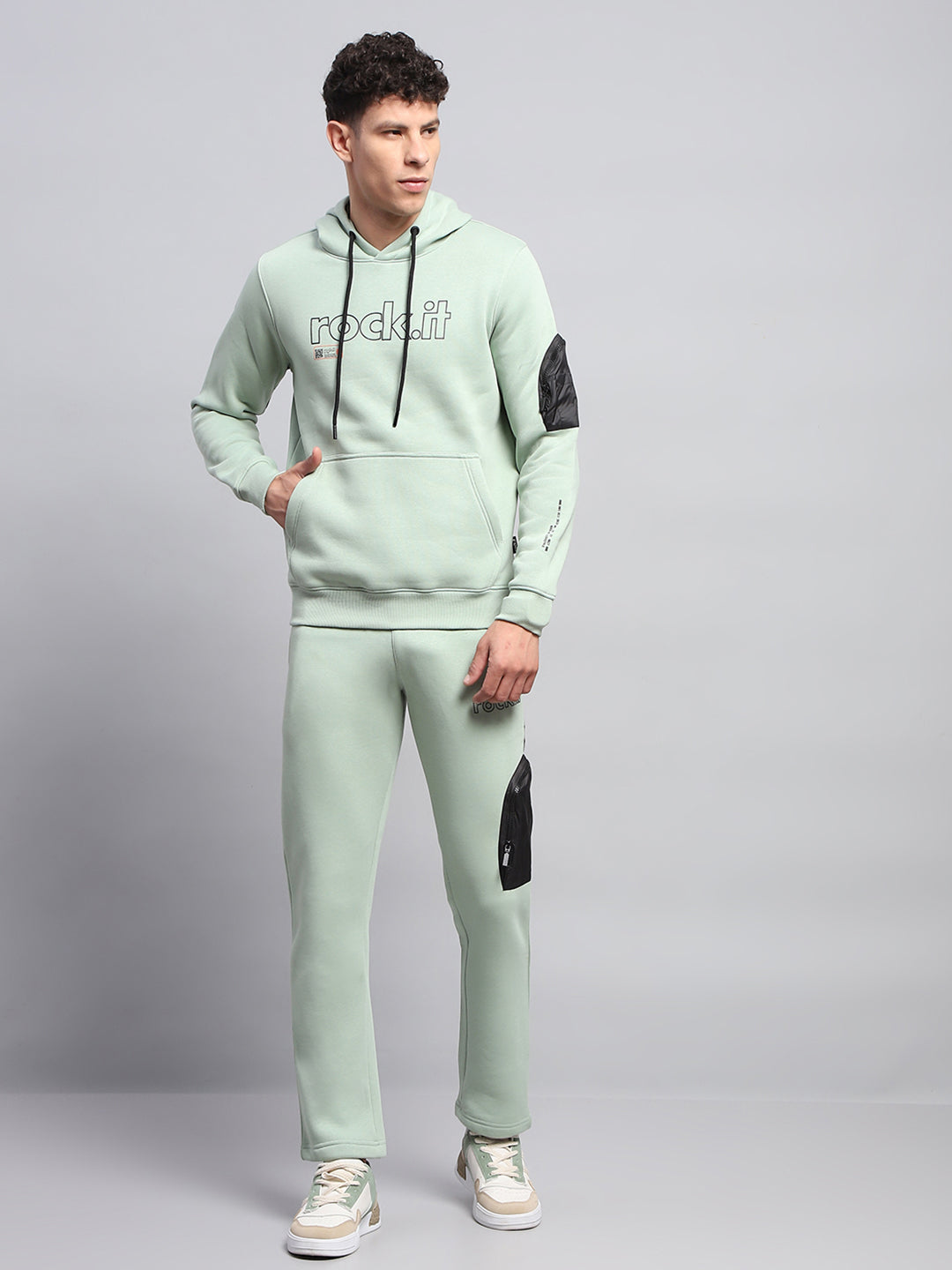 Rock.it Men Green Printed Hooded Full Sleeve Winter Tracksuit