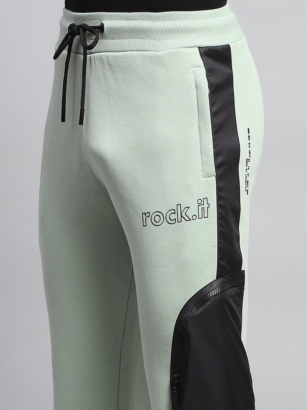 Rock.it Men Green Printed Hooded Full Sleeve Winter Tracksuit