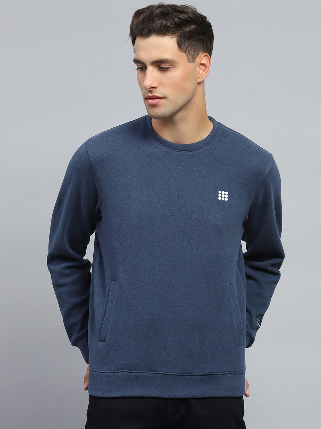 Rock.it Men Blue Solid Round Neck Full Sleeve Sweatshirt