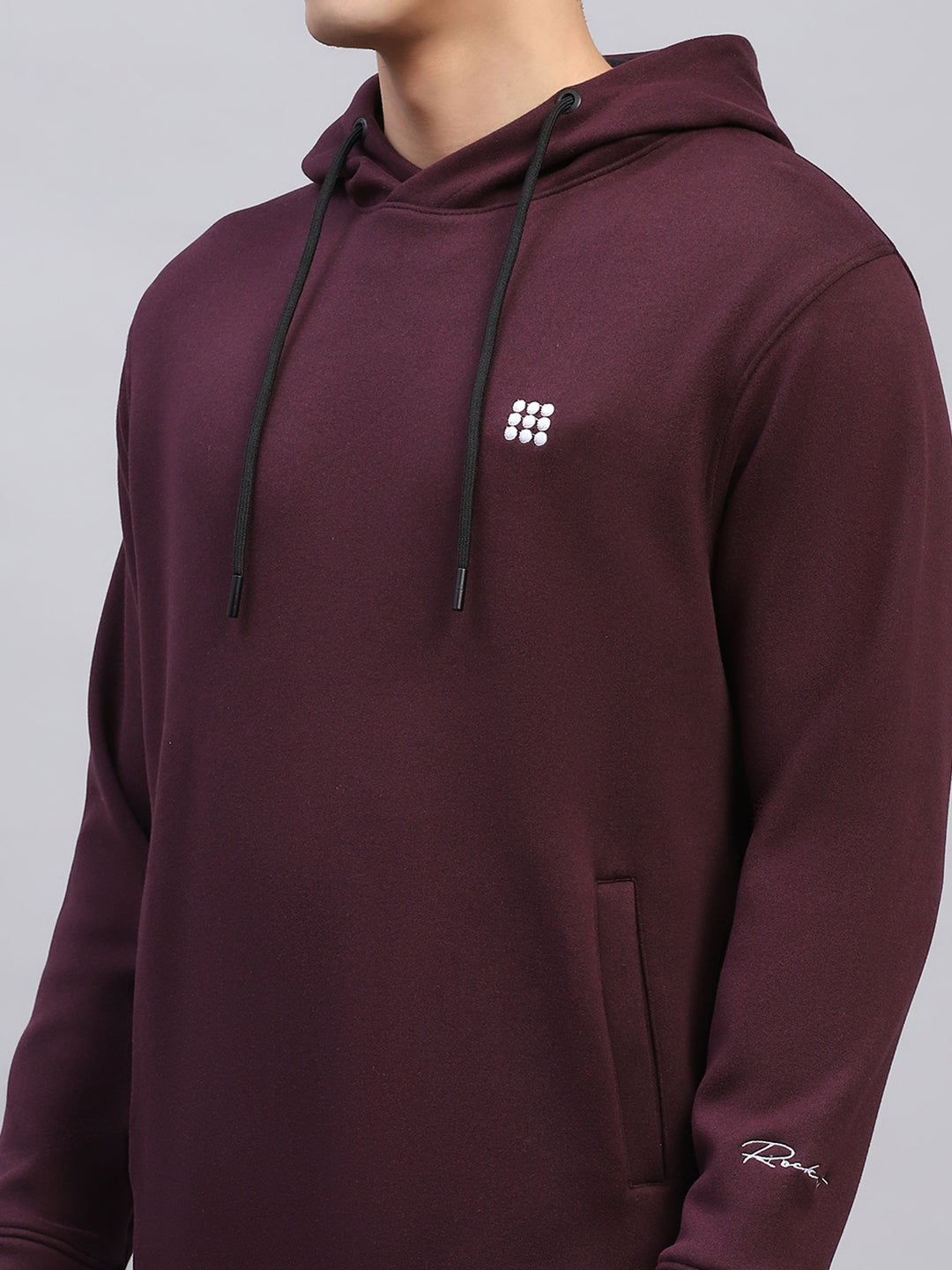 Rock.it Men Maroon Solid Hooded Full Sleeve Sweatshirt