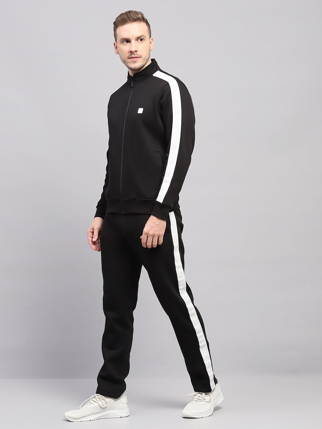 Rock.it Men Black Solid Mock Neck Full Sleeve Winter Tracksuit