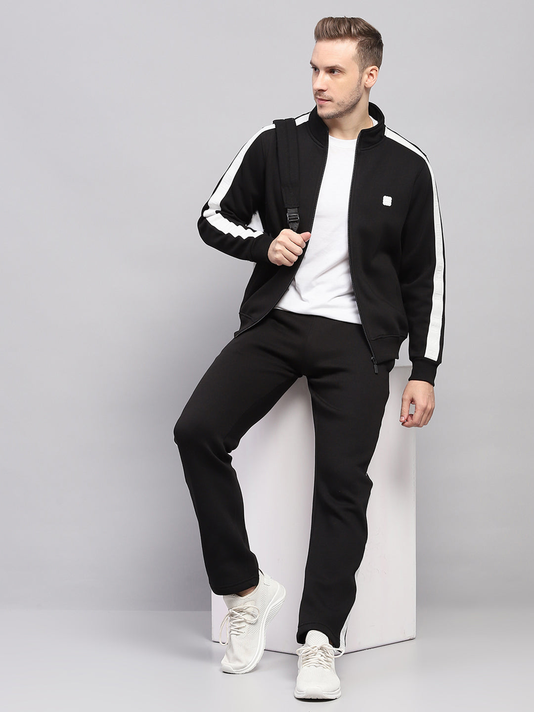 Rock.it Men Black Solid Mock Neck Full Sleeve Winter Tracksuit