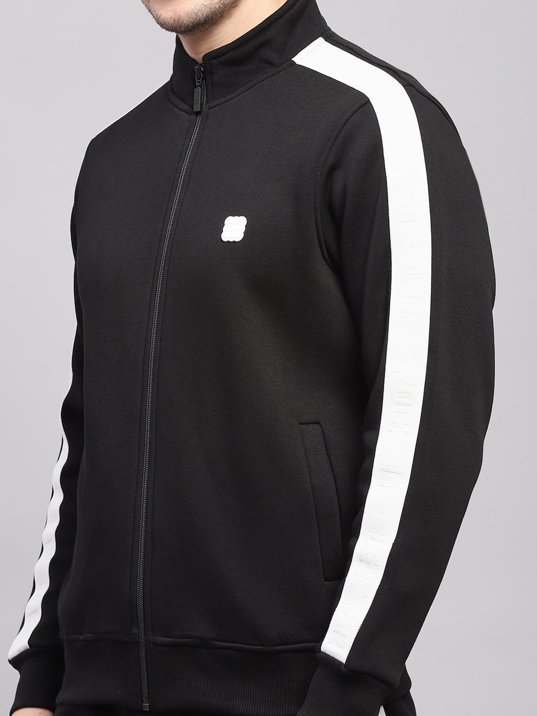 Rock.it Men Black Solid Mock Neck Full Sleeve Winter Tracksuit