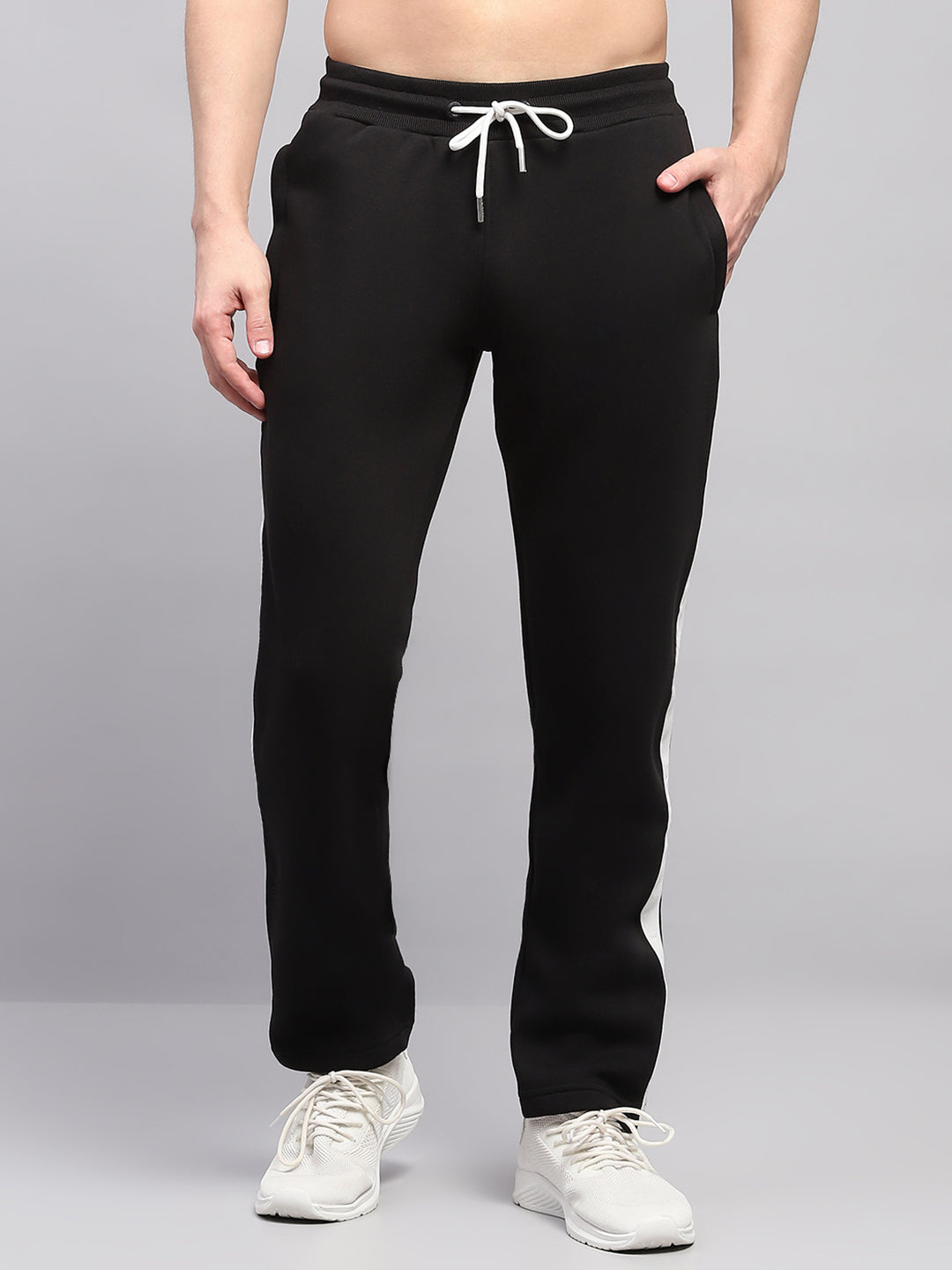 Rock.it Men Black Solid Mock Neck Full Sleeve Winter Tracksuit