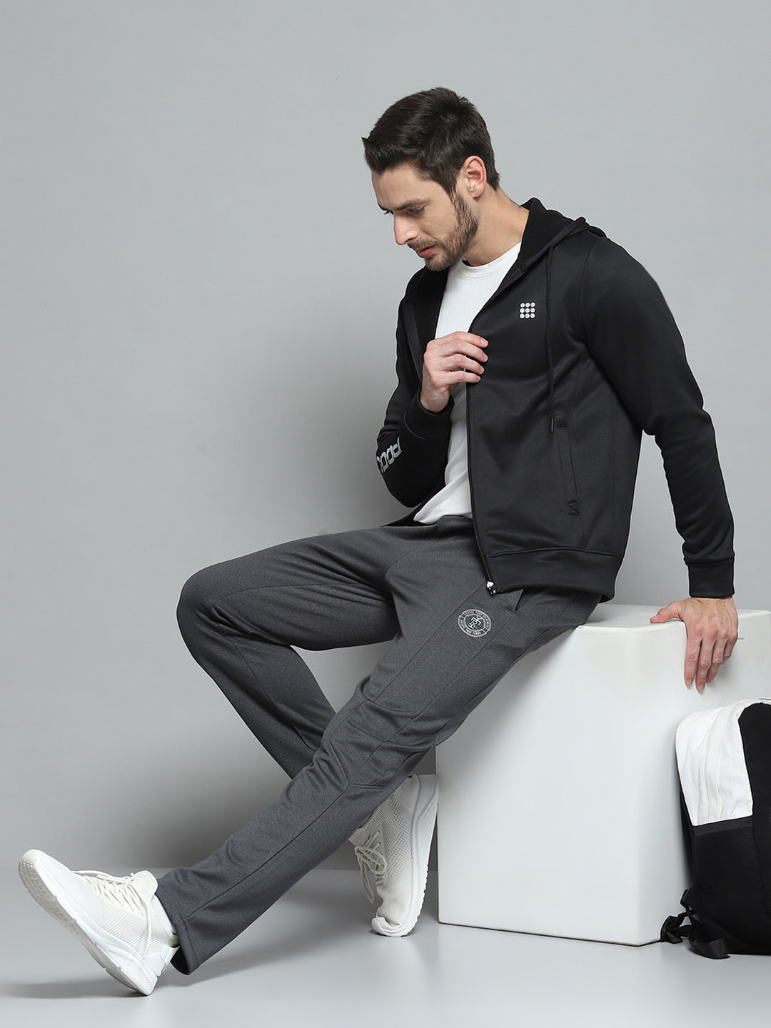 Rock.it Men Black Printed Hooded Full Sleeve Sweatshirt