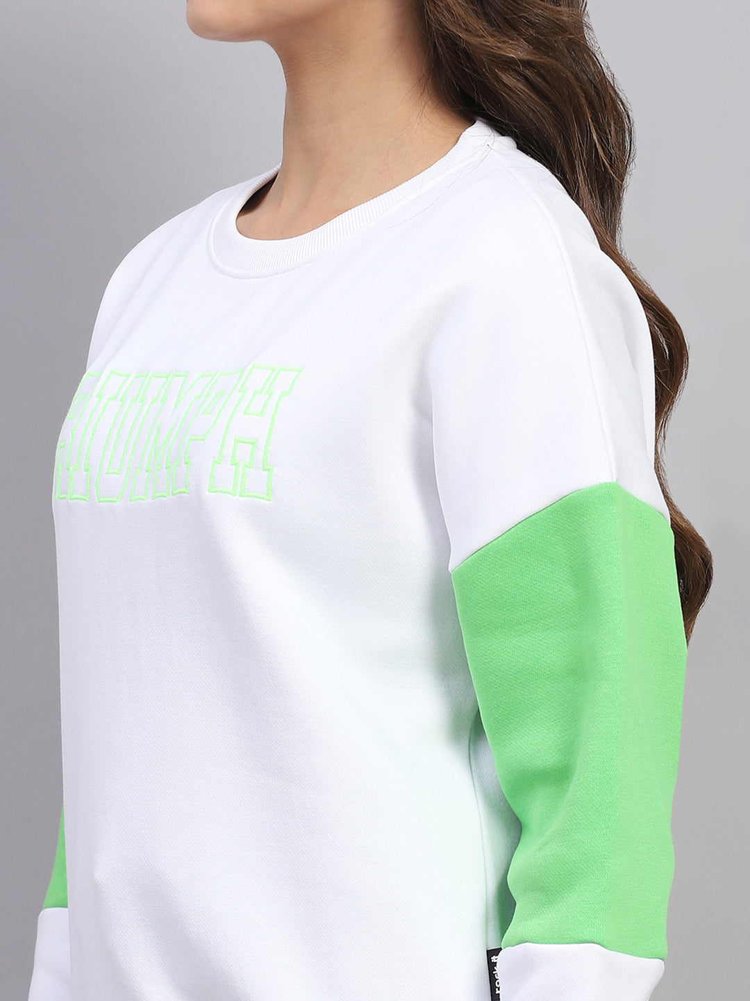 Rock.it Women White Printed Round Neck Full Sleeve Sweatshirt