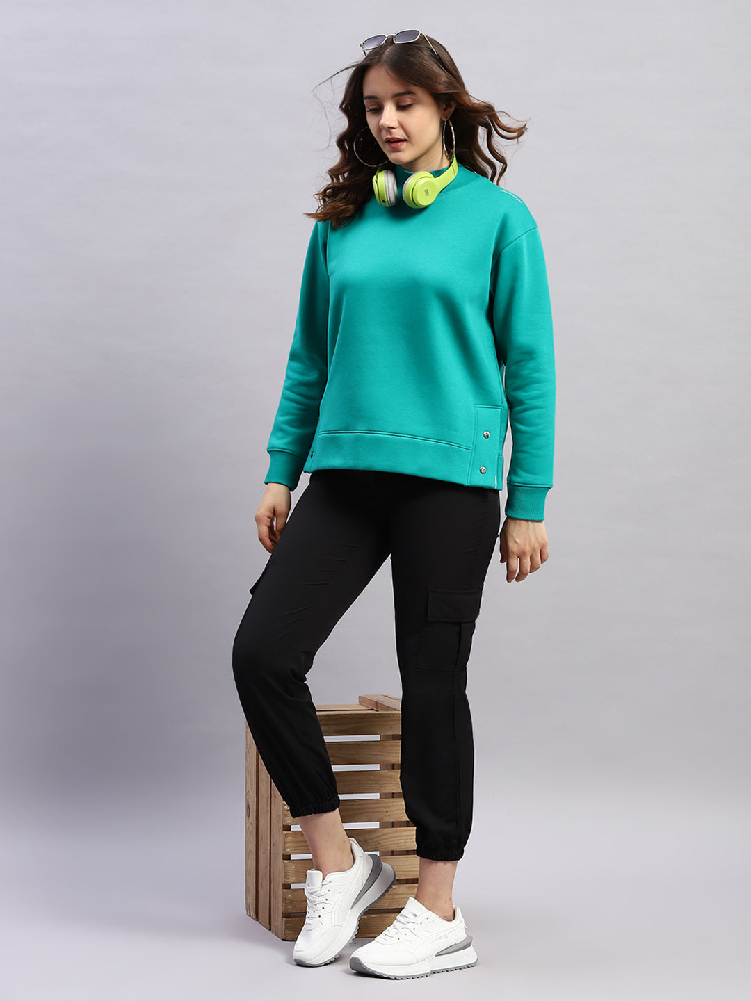 Rock.it Women Green Solid High Neck Full Sleeve Sweatshirt