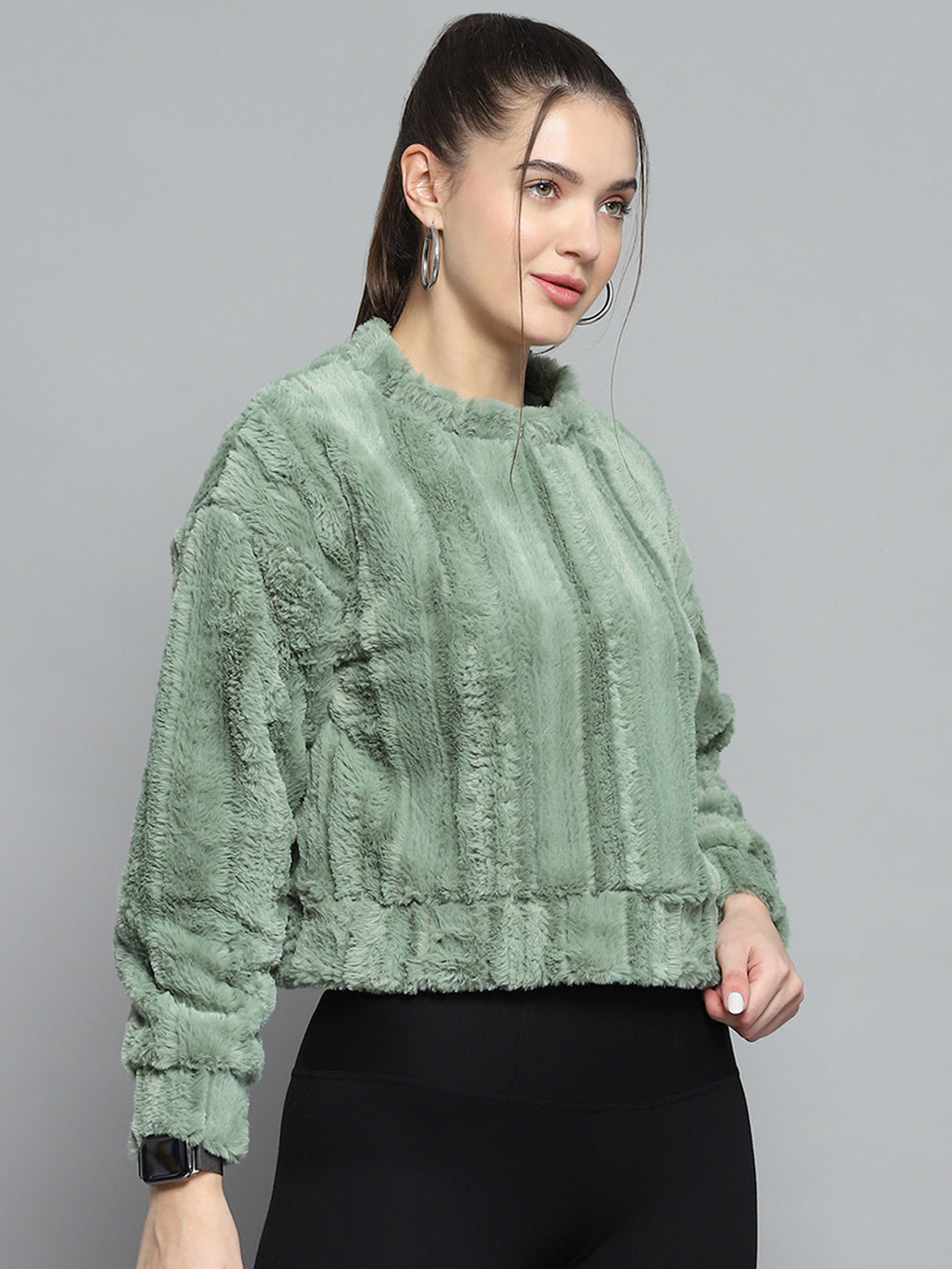 Rock.it Women Green Solid Round Neck Full Sleeve Sweatshirt