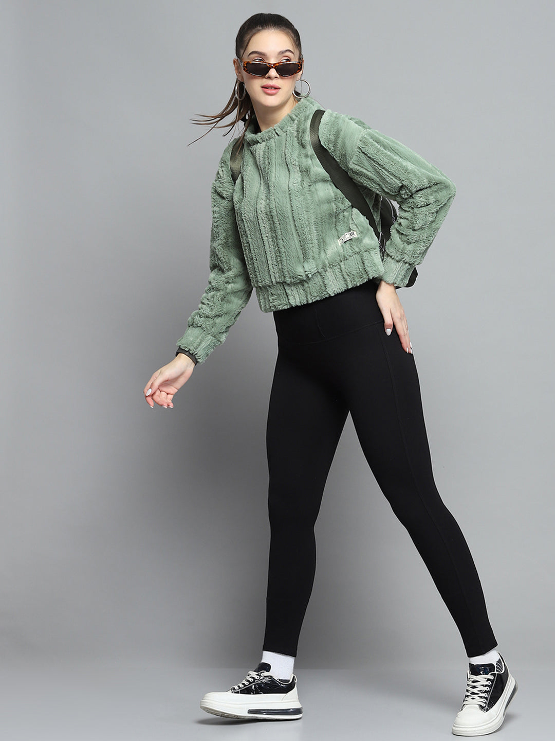 Rock.it Women Green Solid Round Neck Full Sleeve Sweatshirt