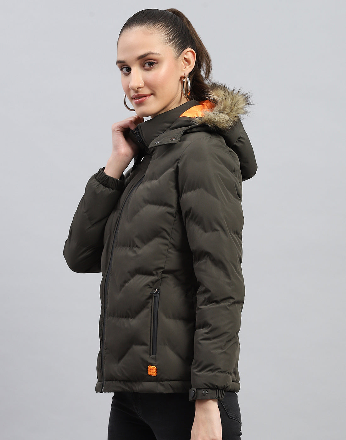 Rock.it Women Olive Solid Hooded Full Sleeve Heating Jacket