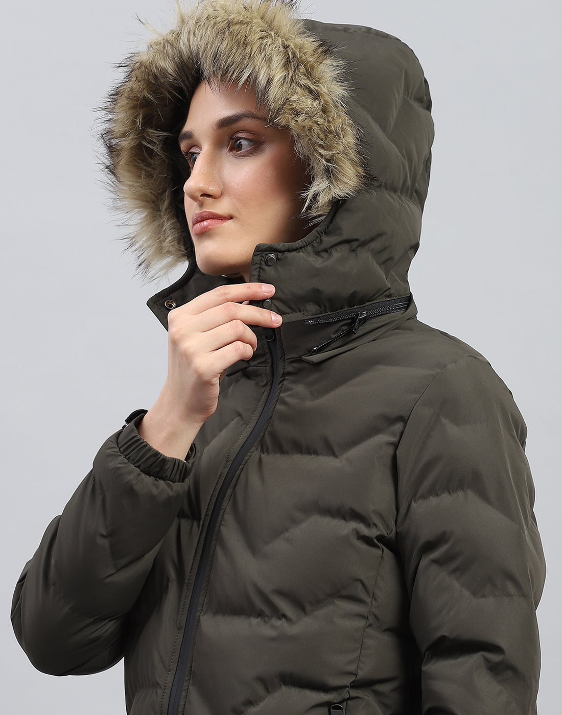 Rock.it Women Olive Solid Hooded Full Sleeve Heating Jacket