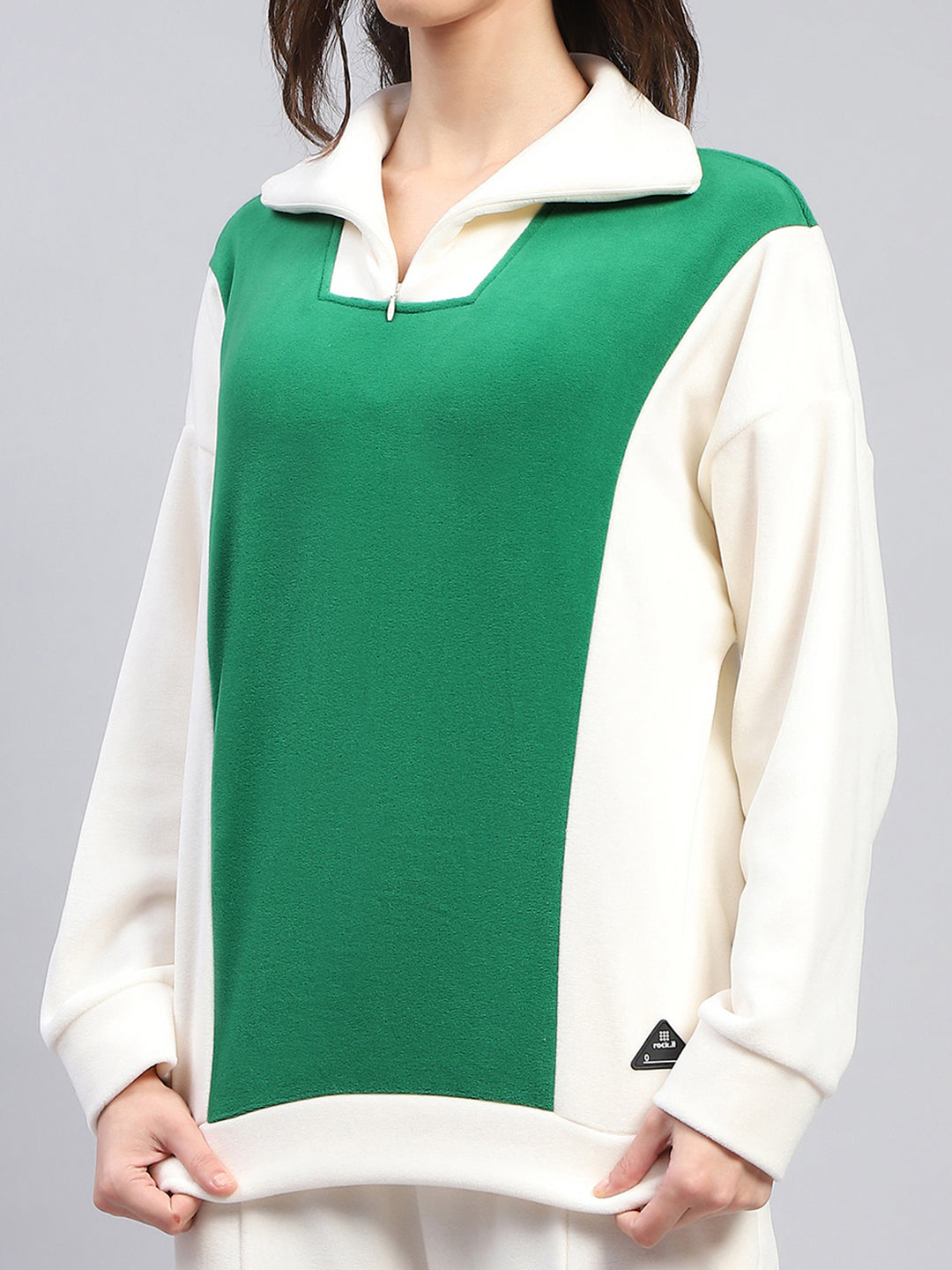 Rock.it Women White Solid Collar Full Sleeve Tracksuit