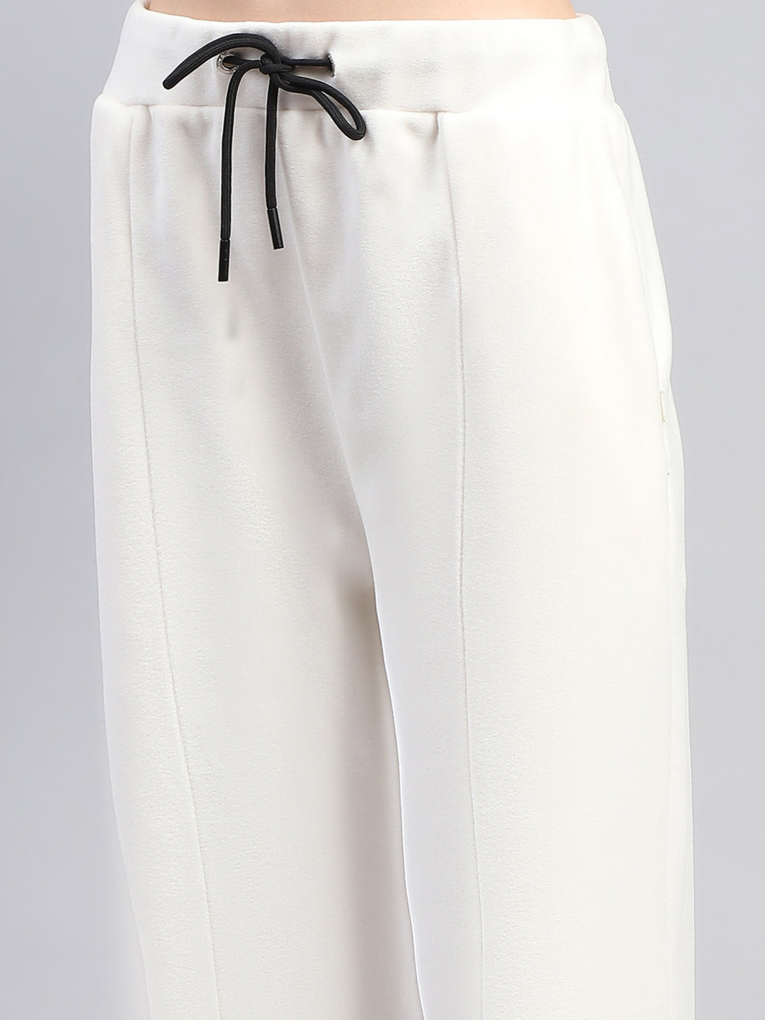 Rock.it Women White Solid Collar Full Sleeve Tracksuit
