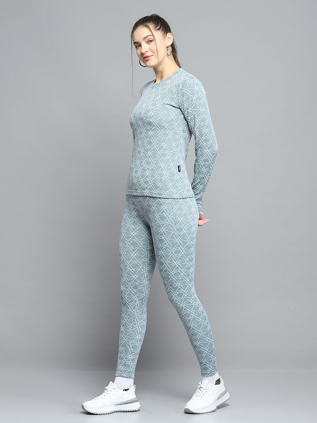 Rock.it Women Green Self Design Round Neck Full Sleeve Tracksuit