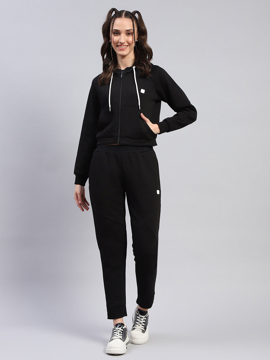 Rock.it Women Black Solid Hooded Full Sleeve Tracksuit