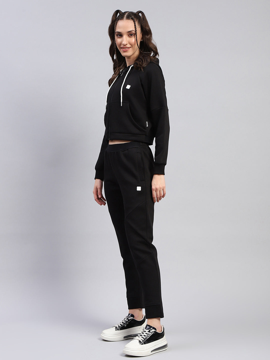 Rock.it Women Black Solid Hooded Full Sleeve Tracksuit
