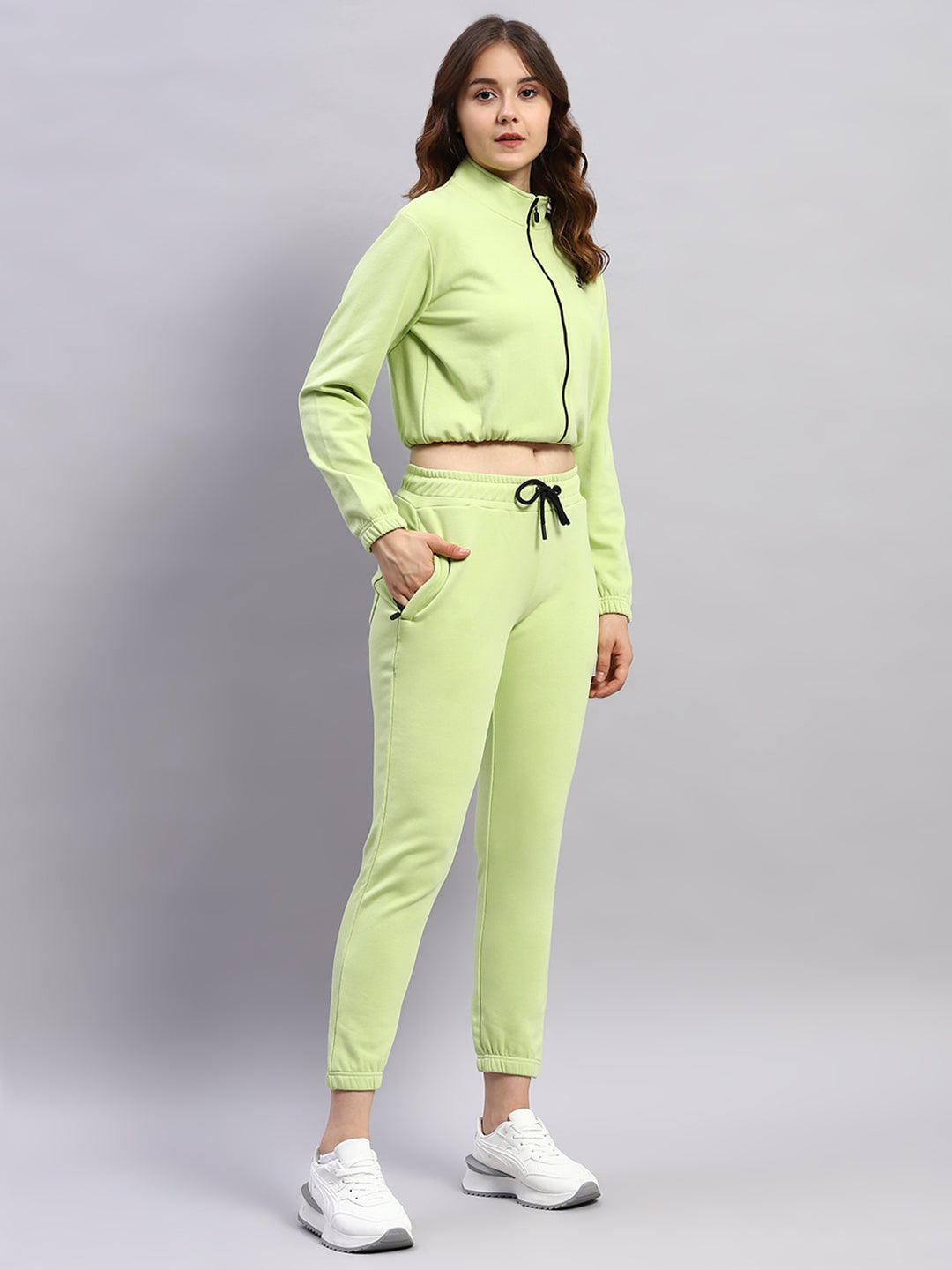 Rock.it Women Green Solid Mock Neck Full Sleeve Tracksuit