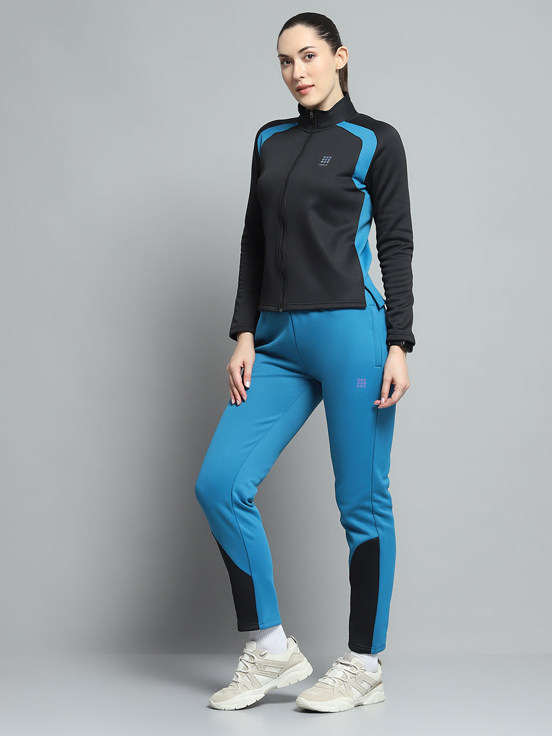 Rock.it Women Black Solid Mock Neck Full Sleeve Tracksuit