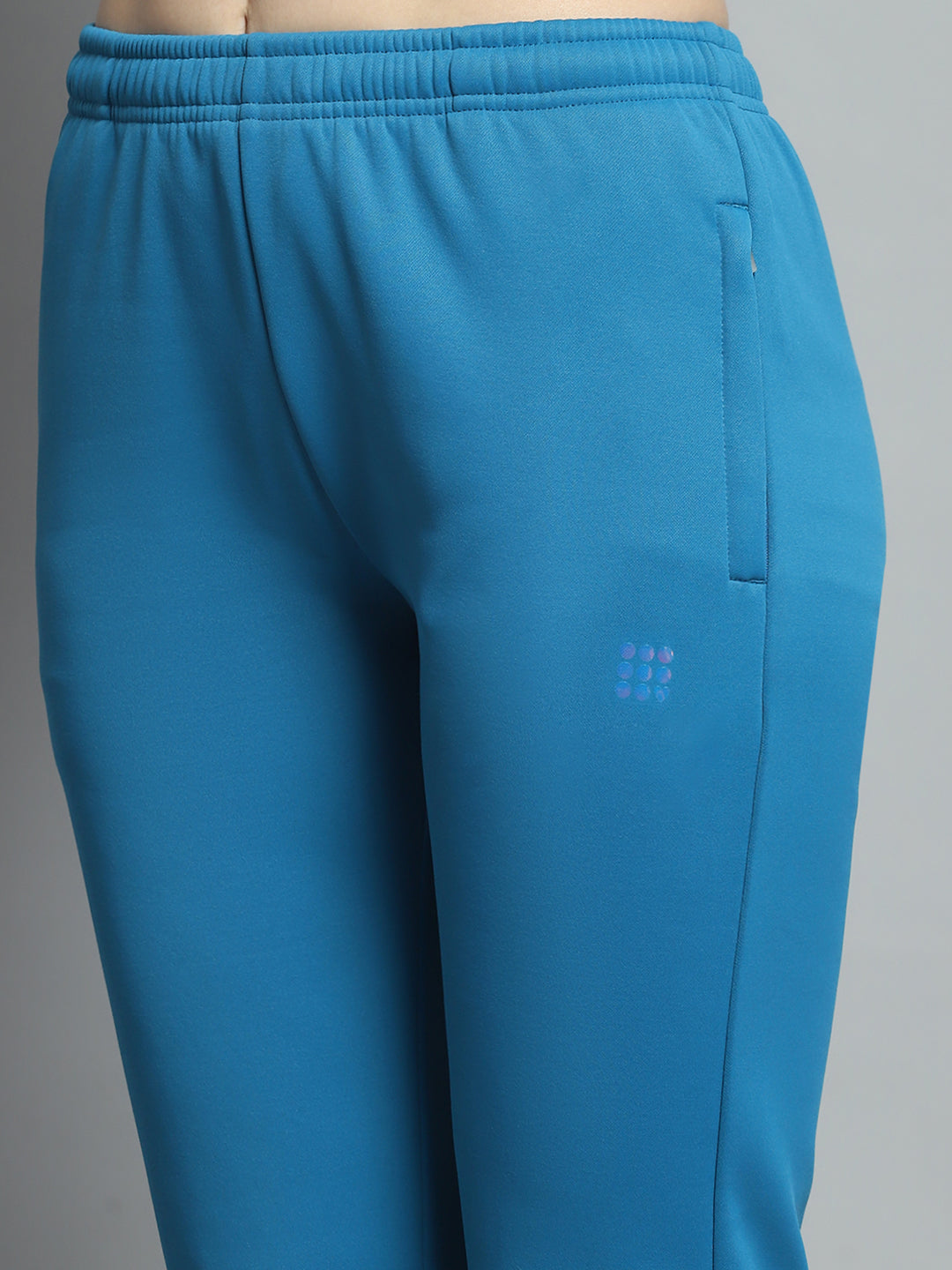 Rock.it Women Black Solid Mock Neck Full Sleeve Tracksuit