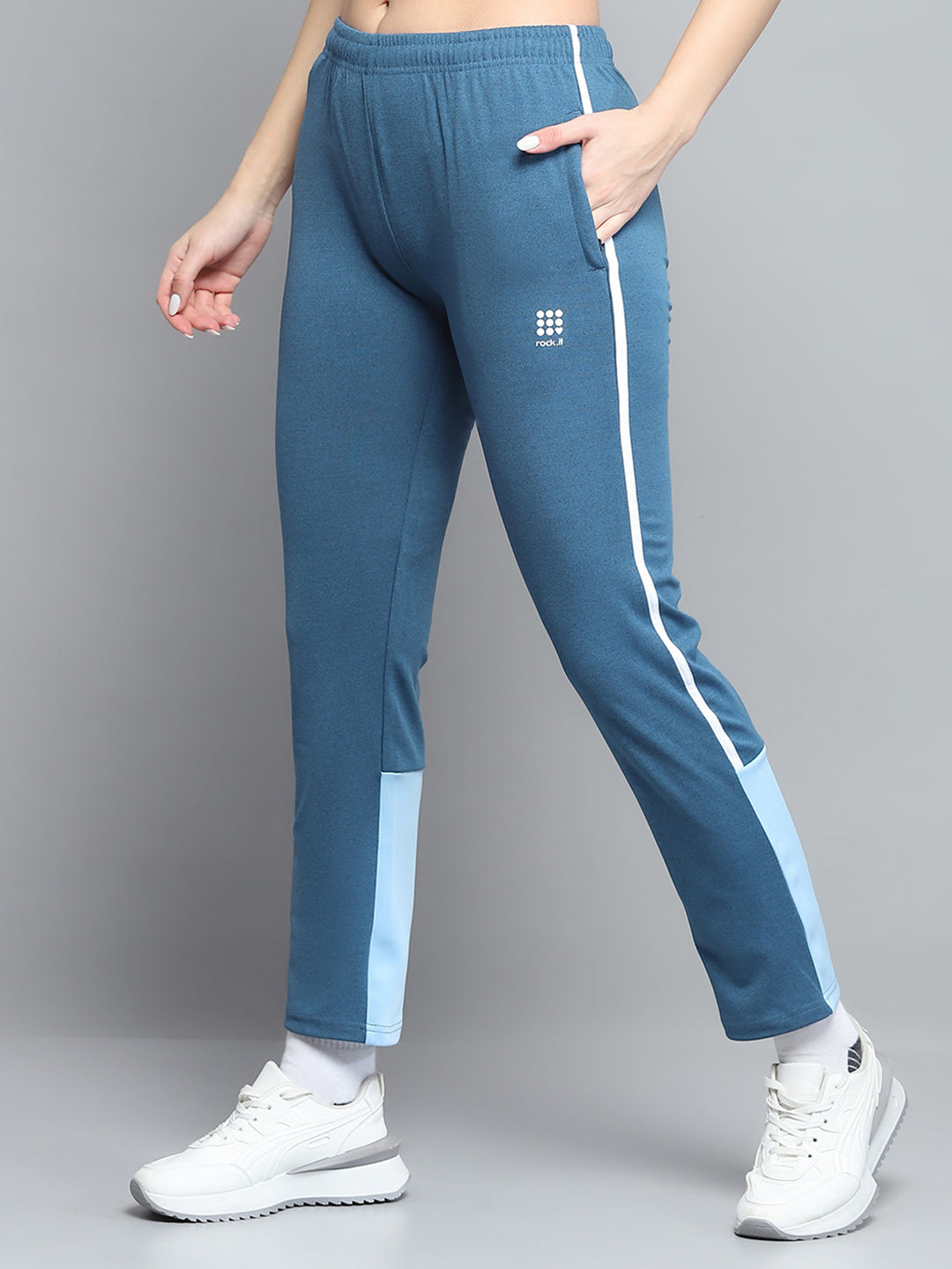 Rock.it Women Blue Solid Hooded Full Sleeve Tracksuit