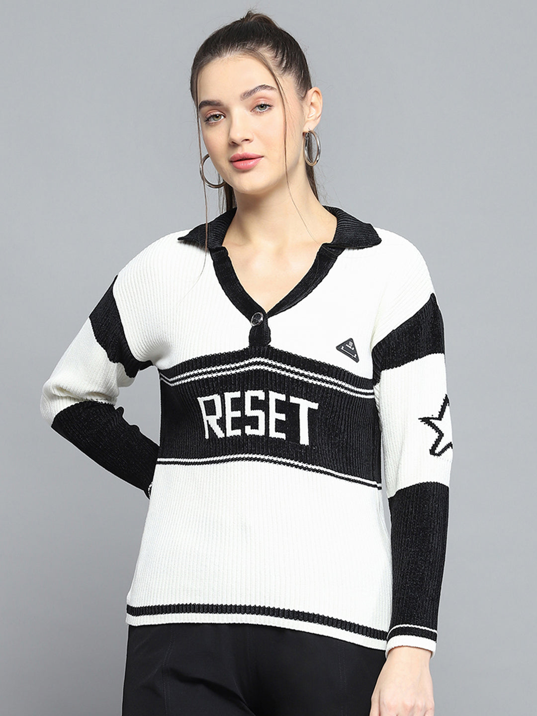 Rock.it Women White Printed Collar Full Sleeve Pullover