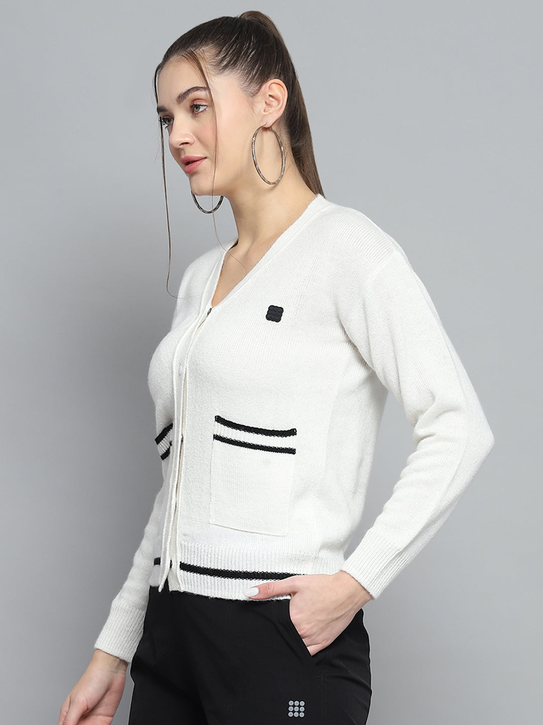 Rock.it Women White Printed V Neck Full Sleeve Pullover