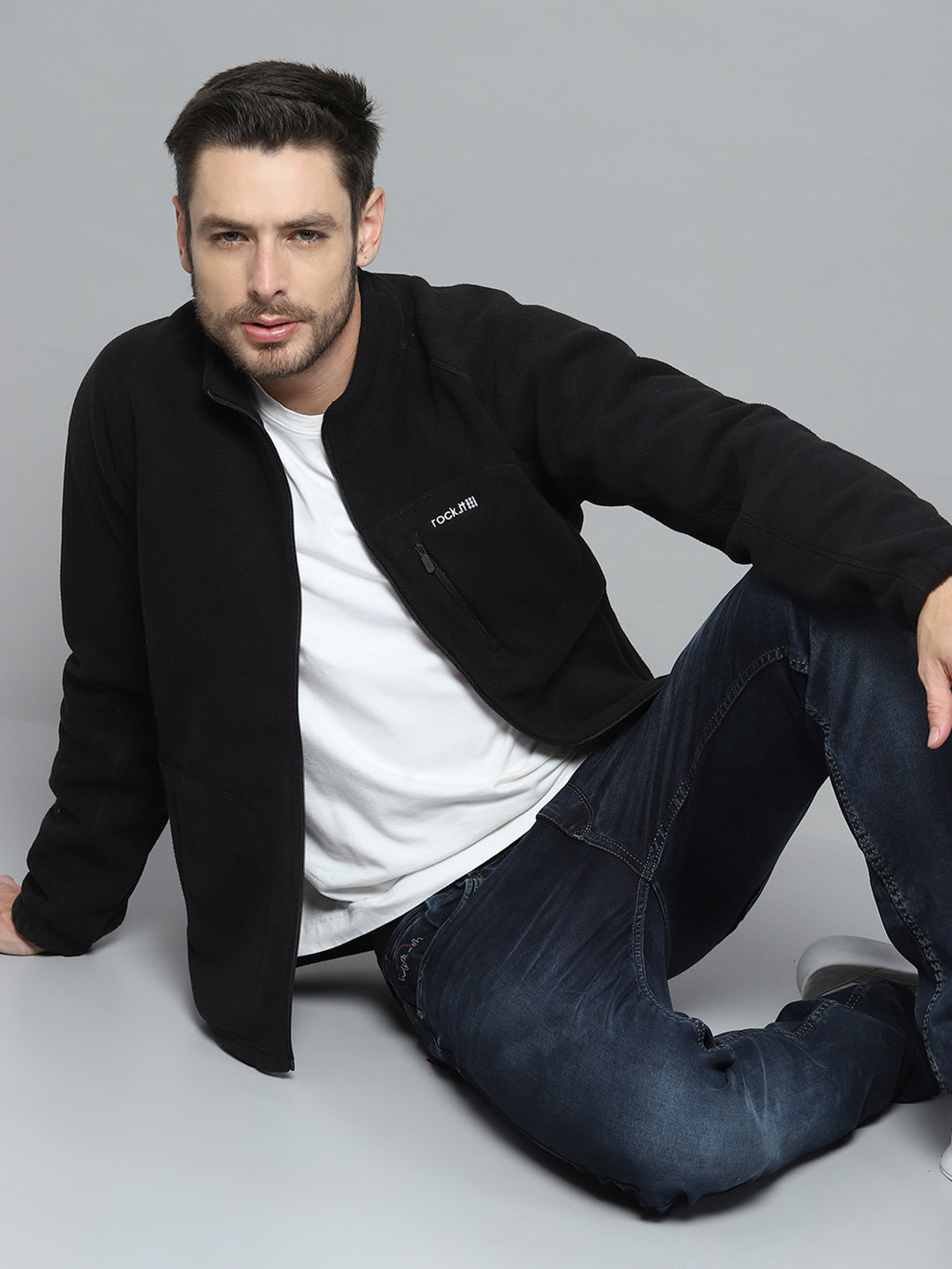 Rock.it Men Black Solid Mock Neck Full Sleeve Sweatshirt