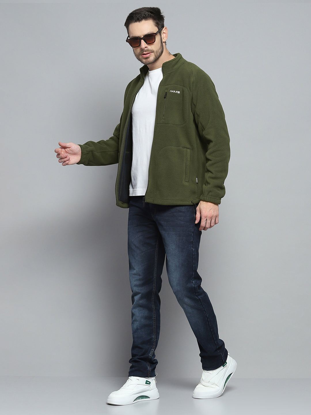 Rock.it Men Olive Solid Mock Neck Full Sleeve Sweatshirt