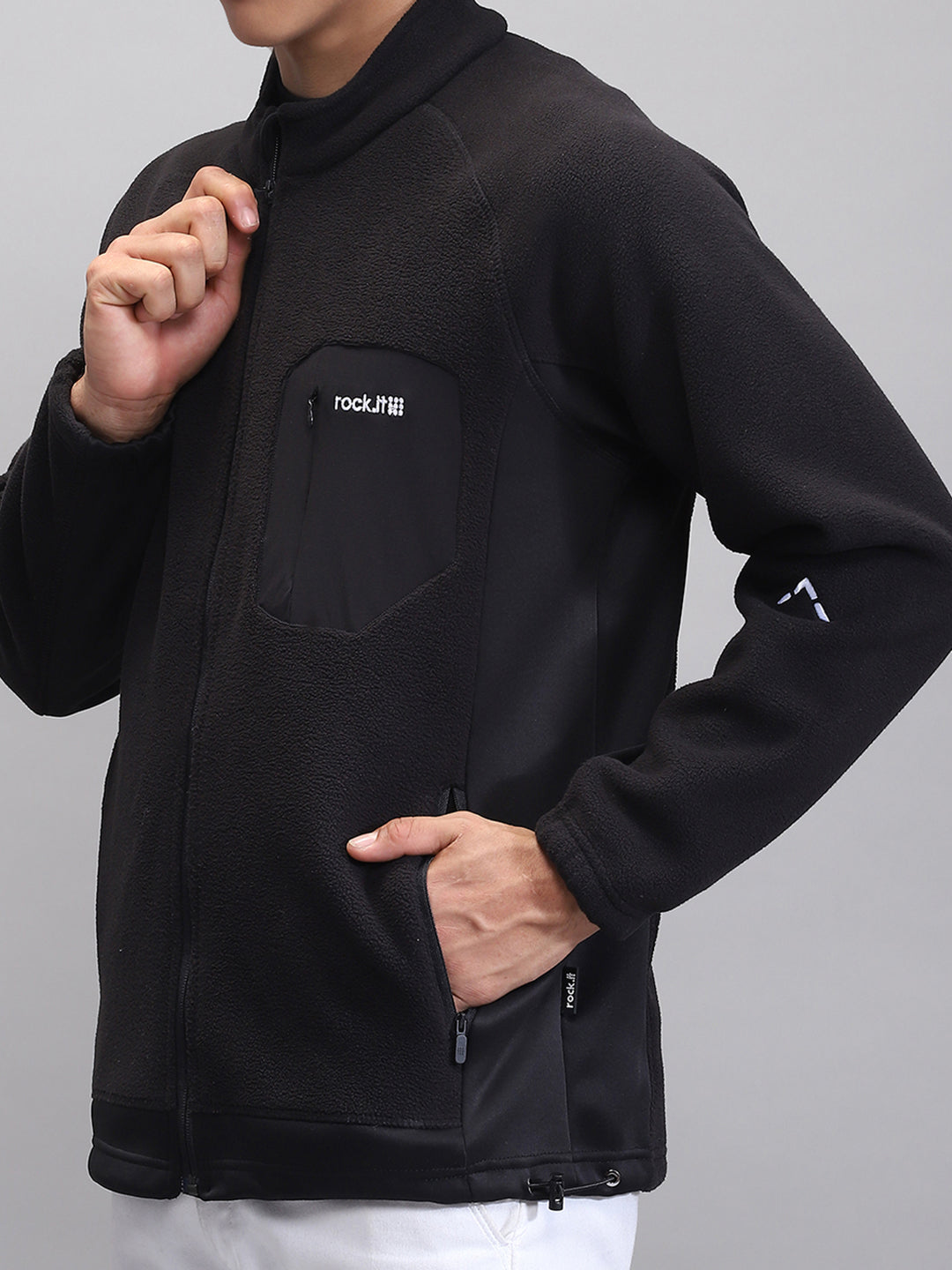 Rock.it Men Black Solid Mock Neck Full Sleeve Sweatshirt