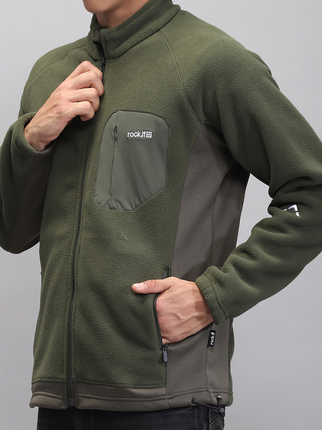 Rock.it Men Olive Solid Mock Neck Full Sleeve Sweatshirt