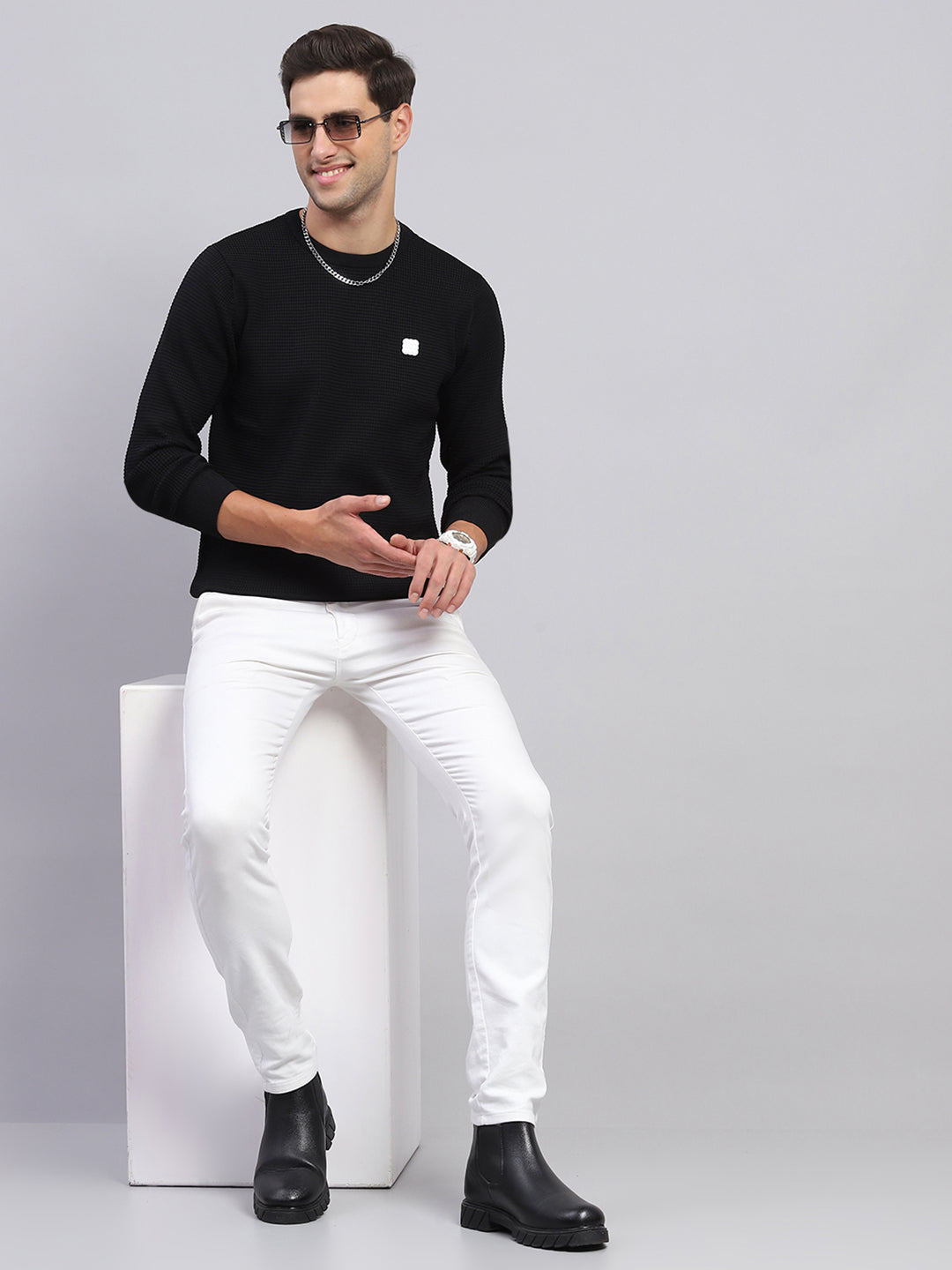 Rock.it Men Black Solid Round Neck Full Sleeve Pullover