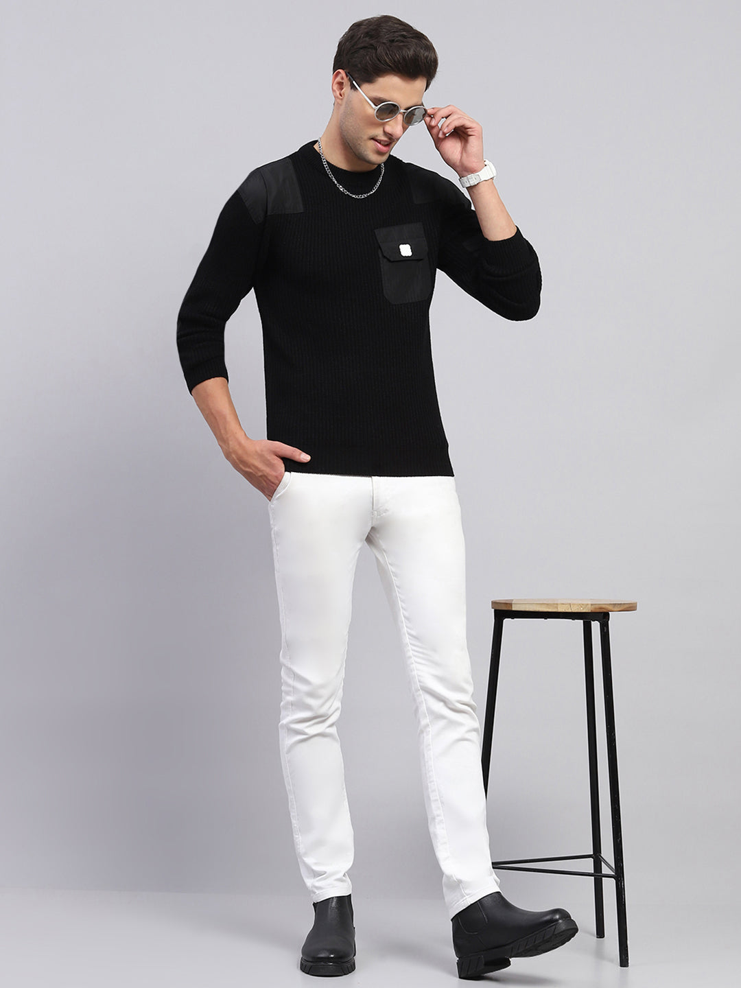 Rock.it Men Black Solid Round Neck Full Sleeve Pullover