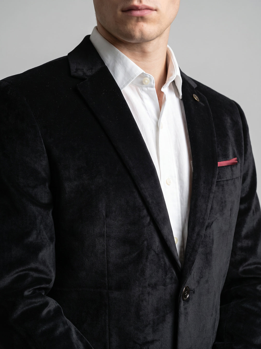 Men Black Solid Lapel Collar Full Sleeve Coat