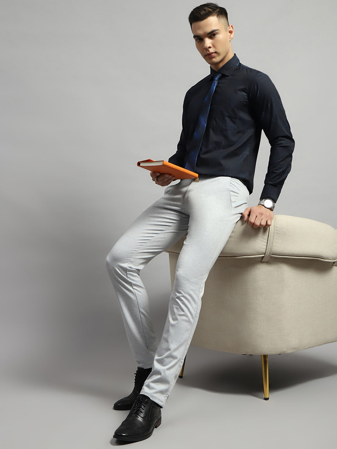 Luxuria Men Black Self Design Collar Full Sleeve Shirt