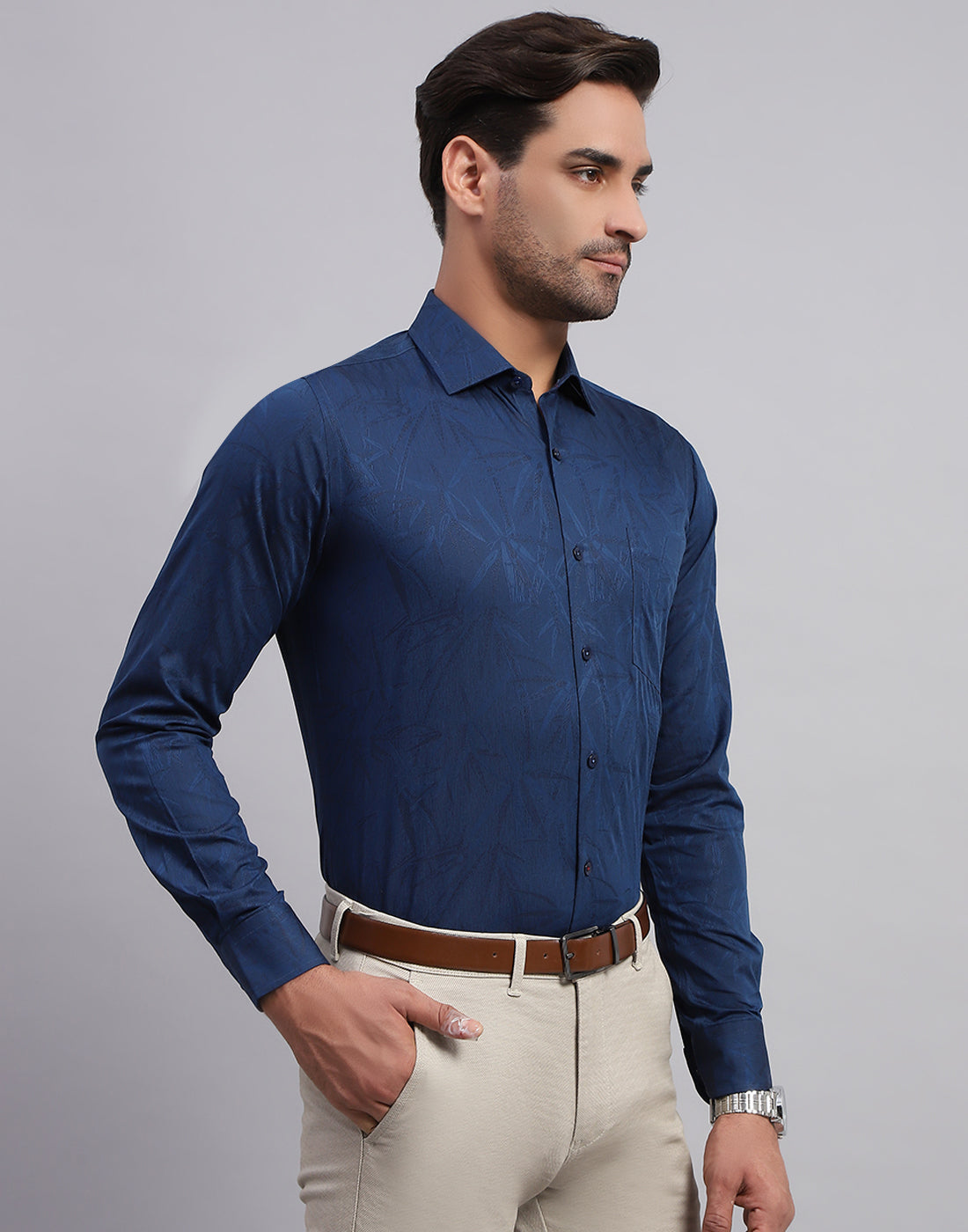 Luxuria Men Navy Blue Floral Print Collar Full Sleeve Shirt