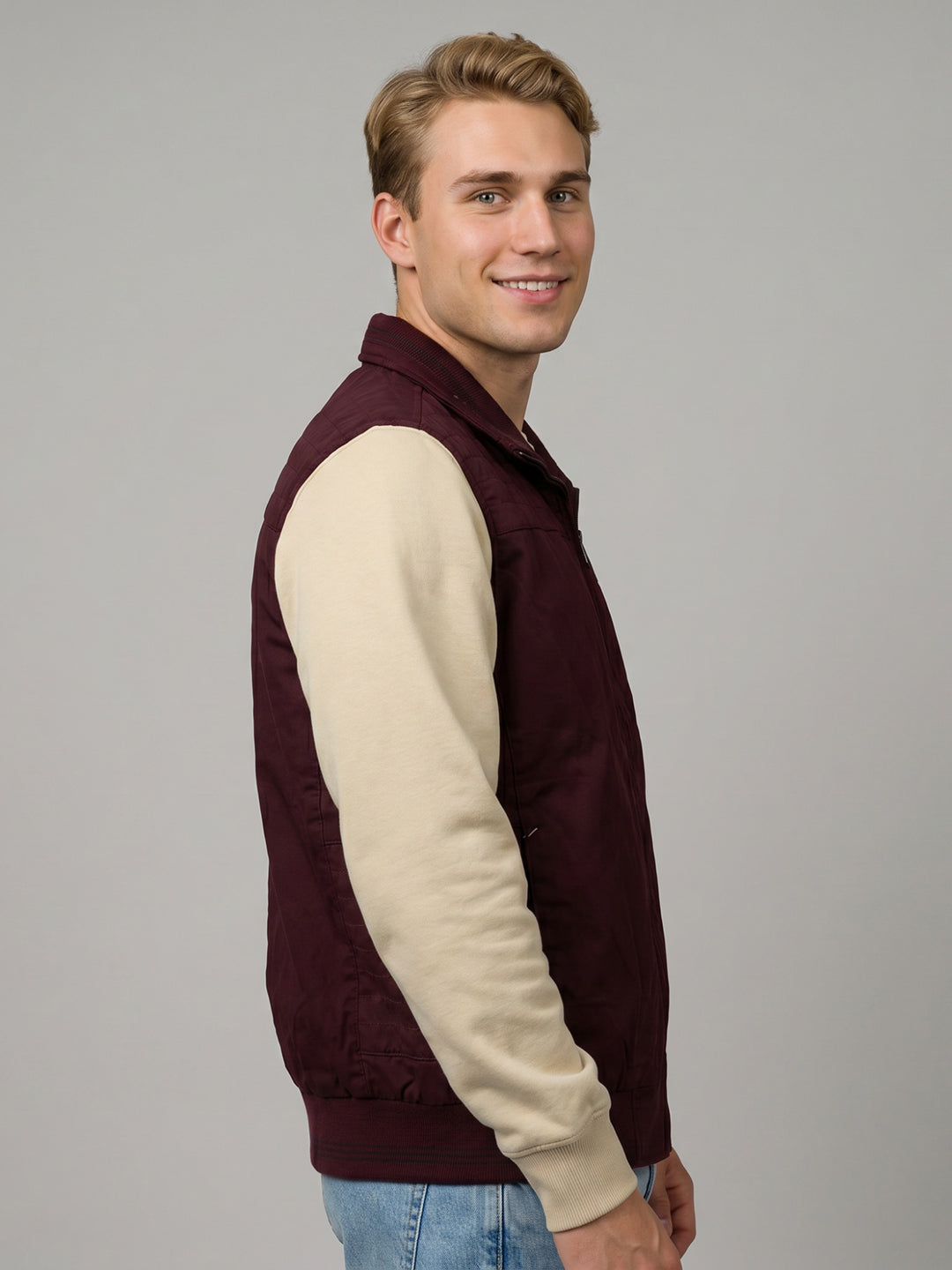 Men Maroon Solid Stand Collar Sleeveless Jacket