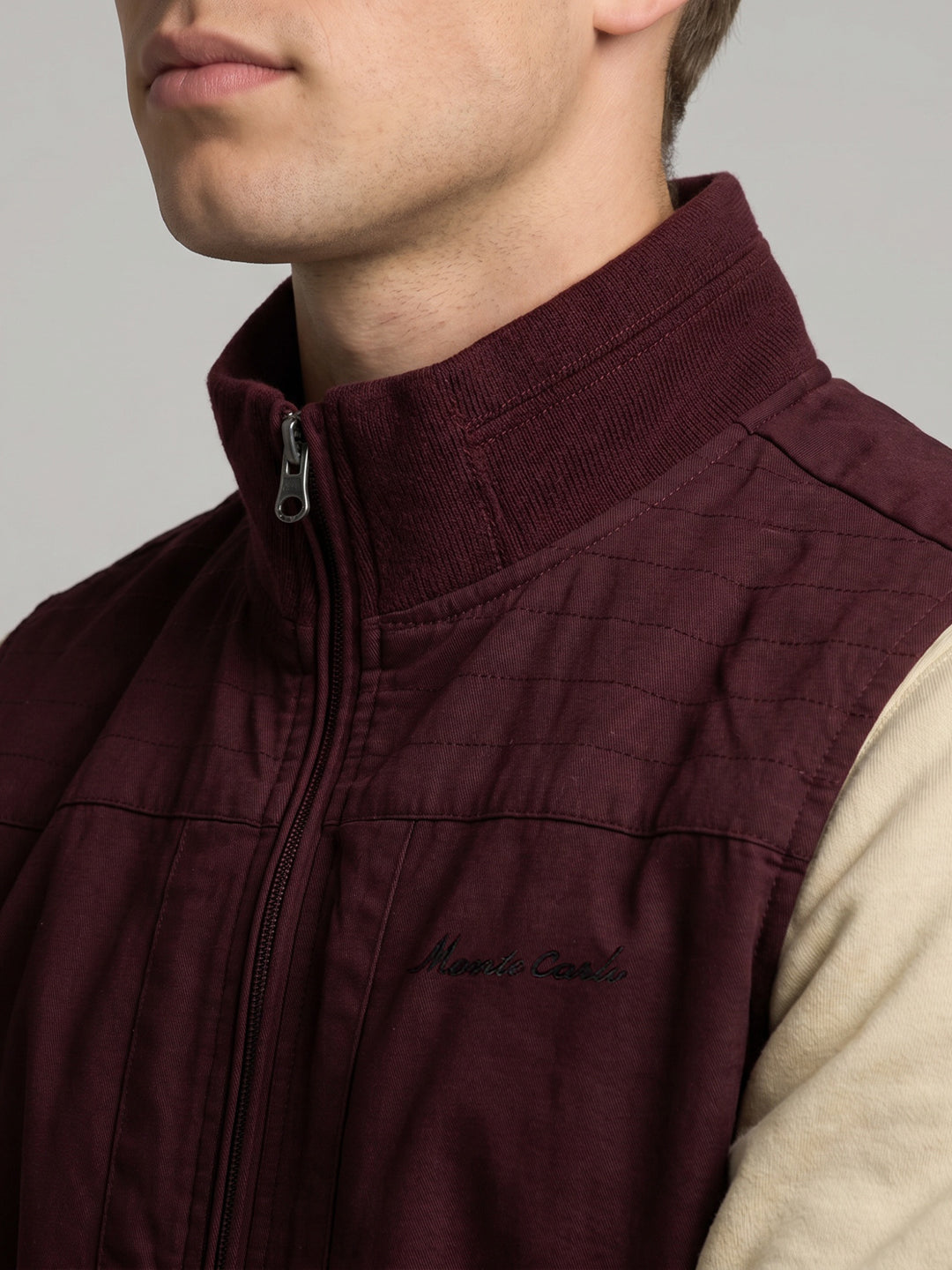 Men Maroon Solid Stand Collar Sleeveless Jacket