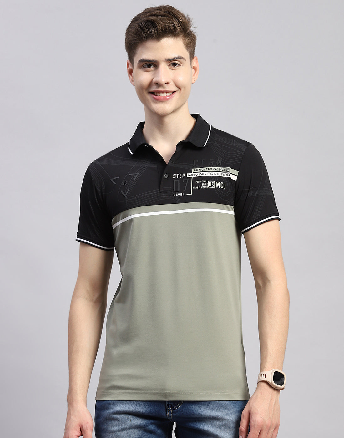 Men Green Printed Polo Collar Half Sleeve T-Shirt1