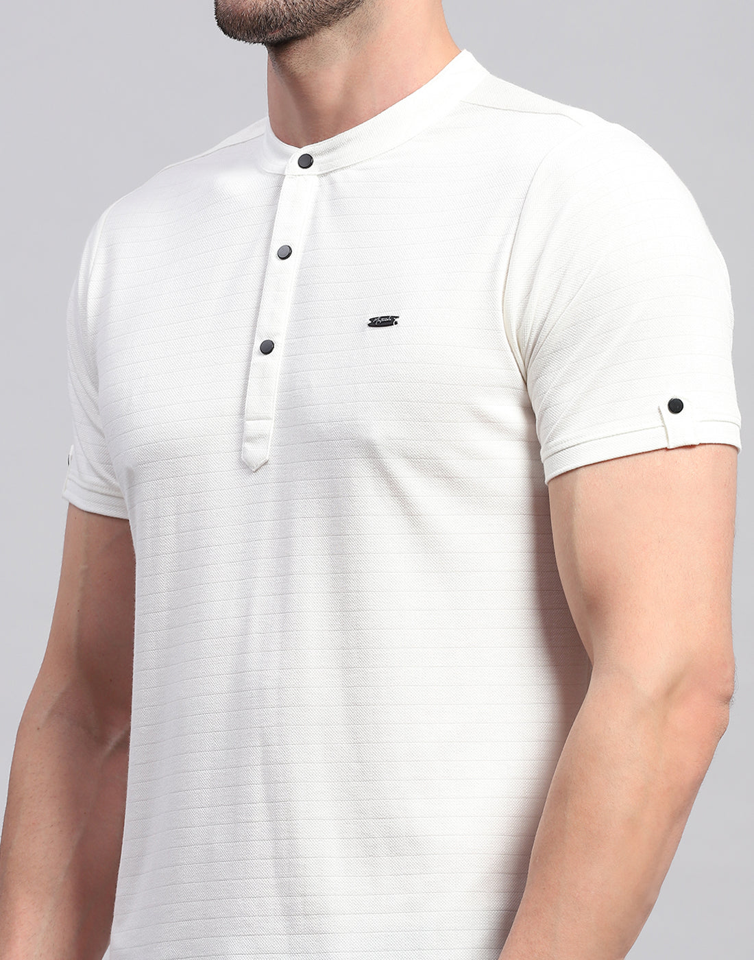 Men White Solid Band Collar Half Sleeve T-Shirt