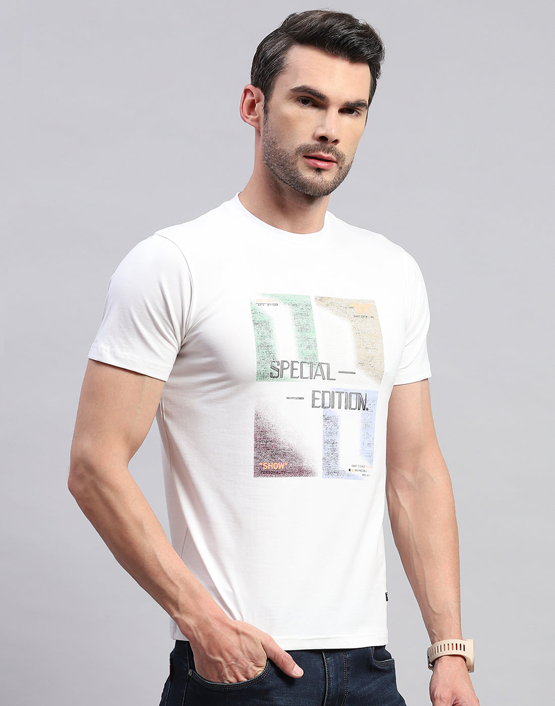 Men White Printed Round Neck Half Sleeve T-Shirt