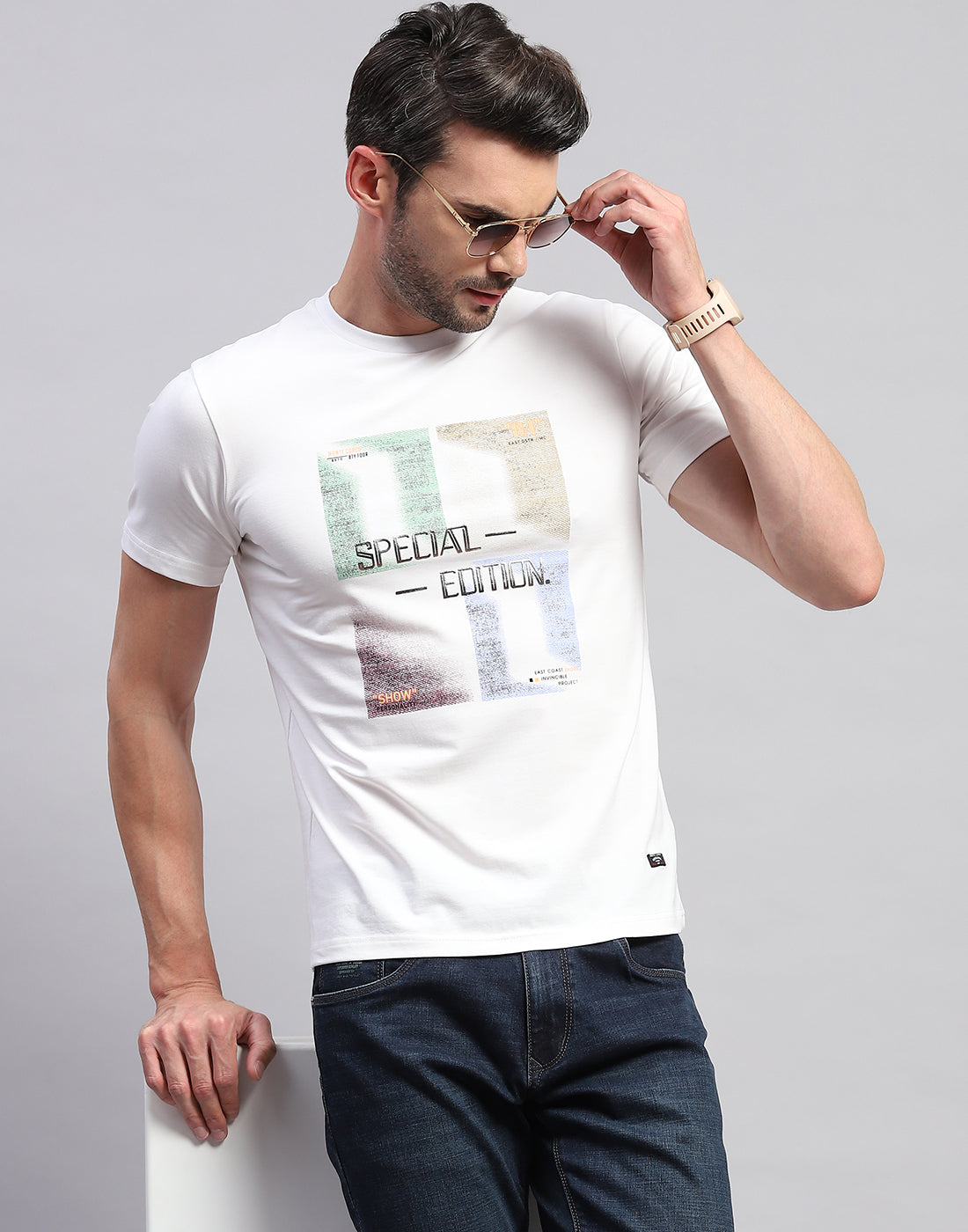 Men White Printed Round Neck Half Sleeve T-Shirt