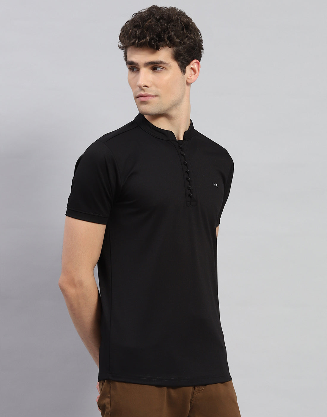 Men Black Solid Mandarin Neck Half Sleeve T-Shirt