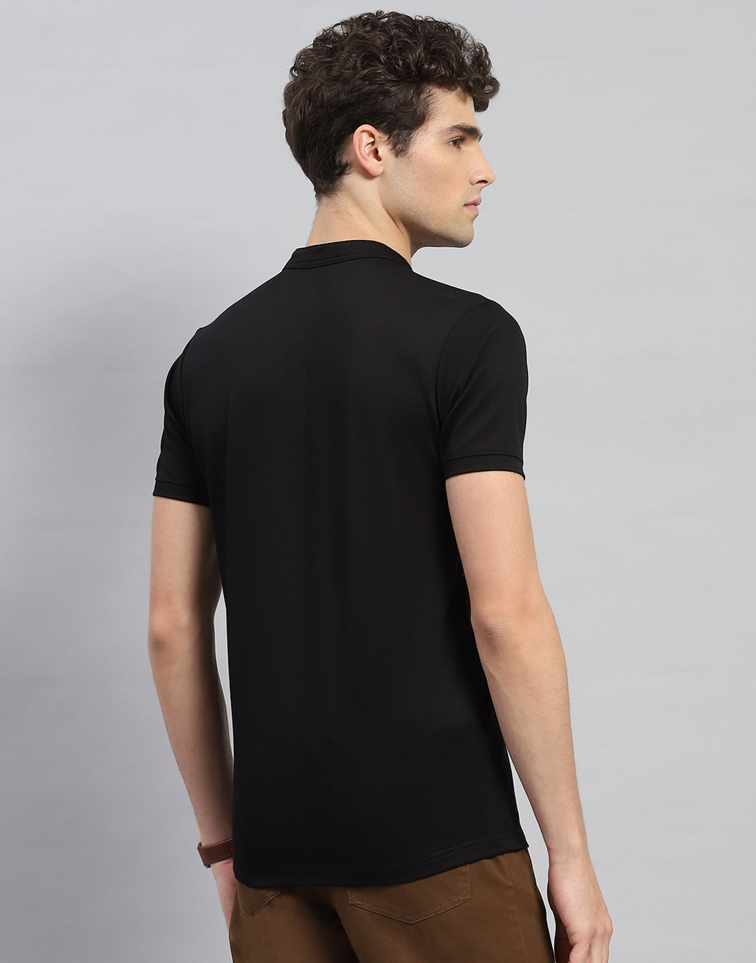 Men Black Solid Mandarin Neck Half Sleeve T-Shirt